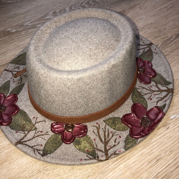 Custom painted floral boater hat - Picture 3 of 3